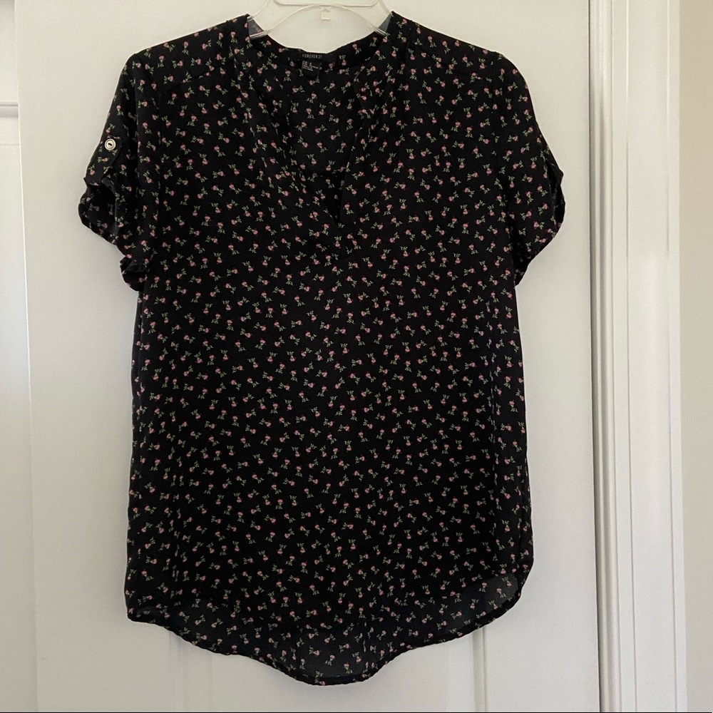 Forever21 women’s floral black blouse top shirt s